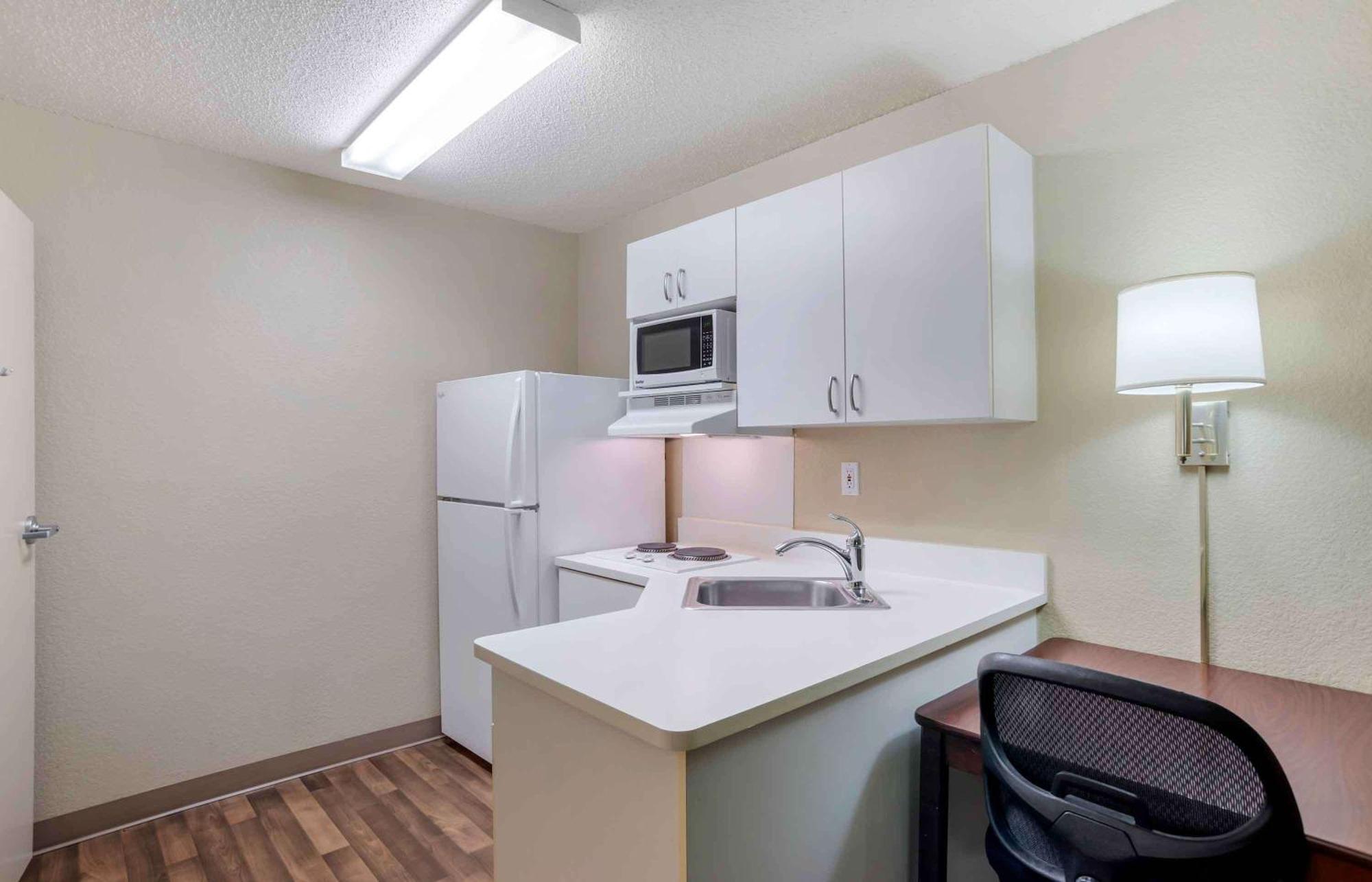 Extended Stay America Suites - Huntsville - Us Space And Rocket Center Екстериор снимка