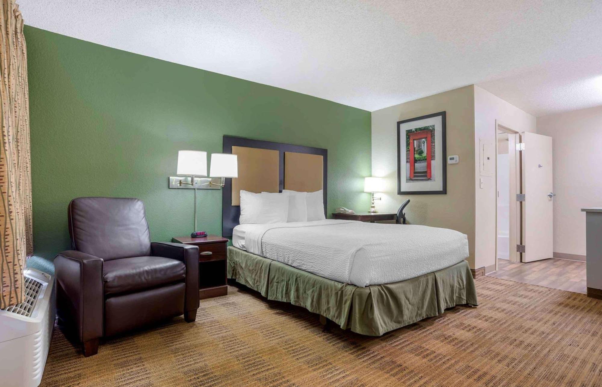 Extended Stay America Suites - Huntsville - Us Space And Rocket Center Екстериор снимка